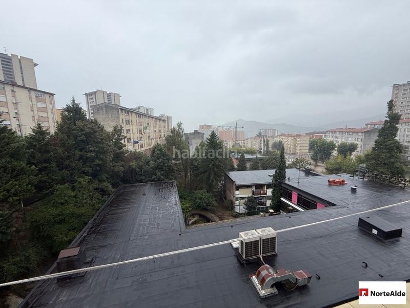 Foto 89e8c68f-5c86-4051-a732-118eb44e8080. Piso se vende piso en Otxarkoaga plaza en Otxarkoaga Bilbao