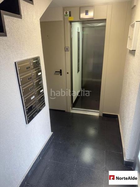 Foto fea31a58-22b1-471c-845e-338e5a545630. Piso se vende piso en Otxarkoaga plaza en Otxarkoaga Bilbao