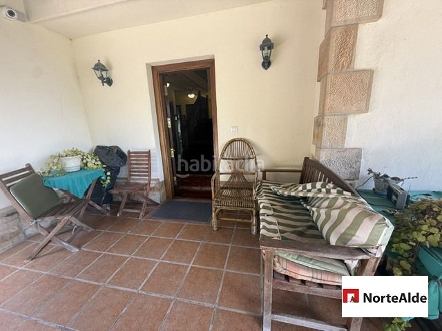 Foto dd2b2f6d-6cbb-48c2-8af7-2def8ef42b9d. Casa amb calefacció aparcament piscina a Maruri - Jatabe