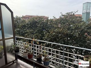 Pis a Centro. Se vende piso en herriko plaza