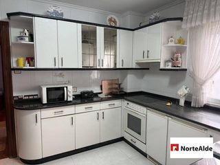 Flat in Bagatza - S. Vicente. Vivienda amplia en san vicente