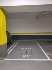 Parking coche en Urduliz. Estupenda plaza de garaje en magnifica zona en urduliz