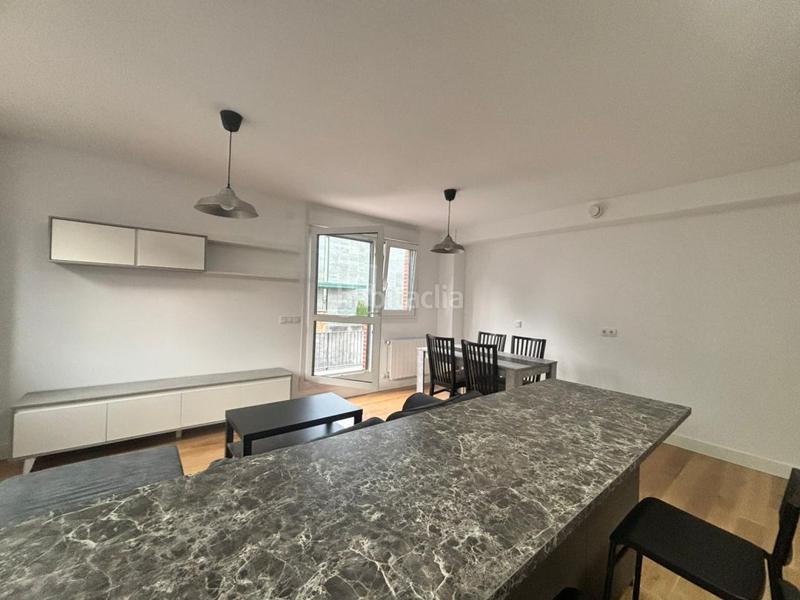 Foto 8877b11a-08bd-4f89-a9cc-c4eaf0bffa83. Alquiler piso coqueto y bonito piso de alquiler en zona centrica en Urduliz