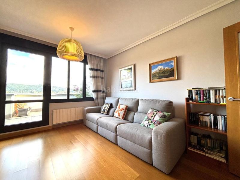 Foto 16646846-dbff-4e51-bed9-f42b08c07752. Dachwohnung mit heizung in Urduliz