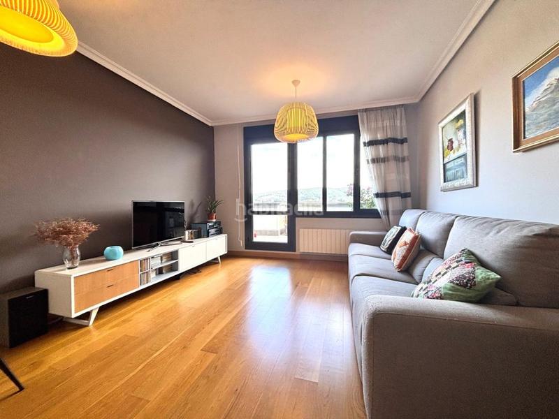 Foto 7a9698ca-09e6-42d0-84a9-83546acf694f. Dachwohnung mit heizung in Urduliz