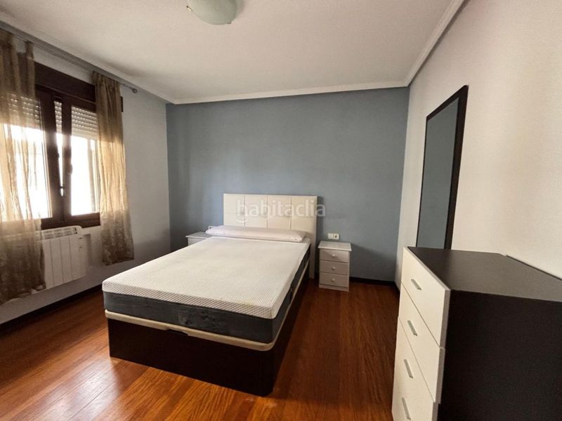 Foto c9d708fd-35ff-464d-b435-e2a67e4b1e67. Pis amb piscina a Sopela