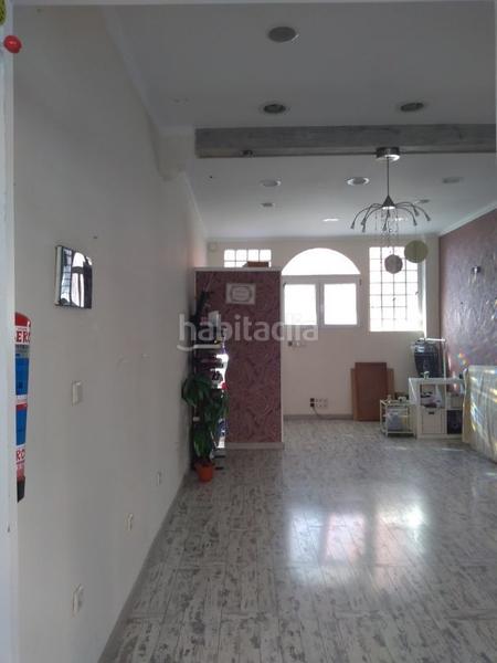 Foto caac5ec0-4268-4ce1-91e2-a336a8ca93c6. Location local commercial dans Urduliz