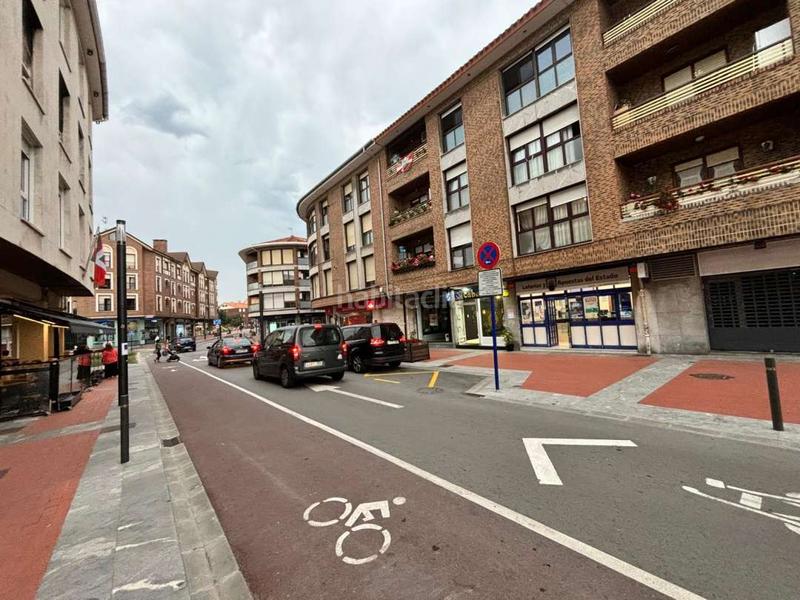 Foto c22615c3-1dae-4294-a783-e1b0ca4e4c3f. Affitto locale commerciale in sabino arana 1 in Sopelana