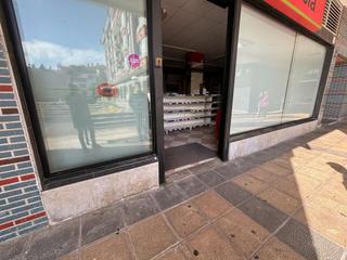 Local Comercial en Mungia. Local comercial acondicionado