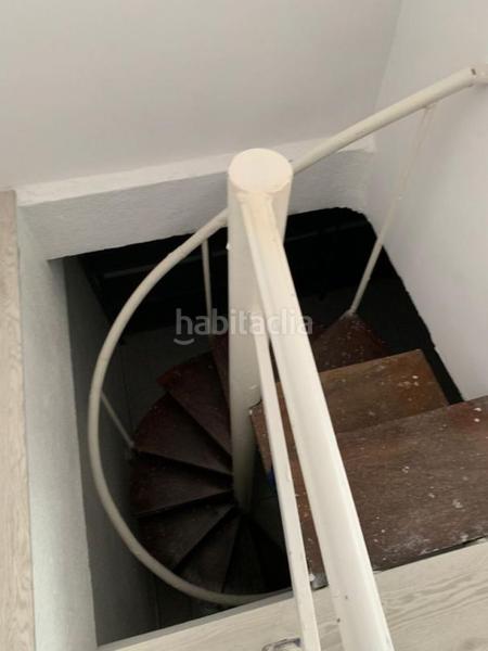 Foto ba44a376-bdcf-4e34-b0b1-758f43f3ef2d. Rent business premise in Las Arenas Getxo