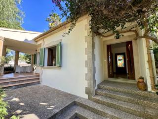 Xalet a Bacarés-Manresa-Bonaire. Villa de 4 dormitorios con mucho carácter en bonaire