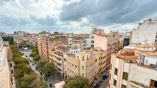 Penthouse in Bons Aires. Atico exclusivo en zona peatonal de blanquerna