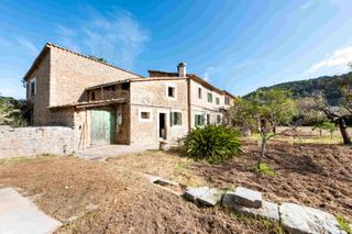 Masia a Sóller. Finca para reformar en puerto de sóller a pocos minutos andando