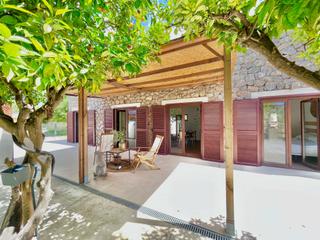 Rent Country house in Campanet