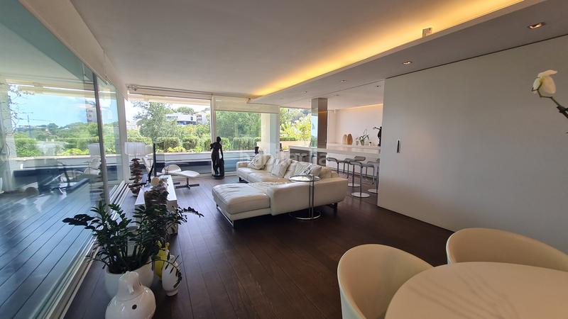 Foto d3072e62-6104-4d5a-8406-b91fbb7a105c. Apartament amb piscina a Cas Català-Illetes Calvià