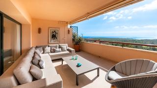 Penthouse in Cas Català-Illetes. Excepcional ático en bendinat con vistas panorámicas al campo de