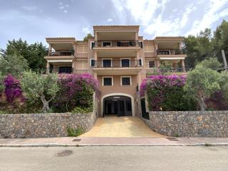 Apartament a Sóller. Apartamento bien mantenido con vistas al puerto y con garaje en