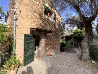 Masia a Sóller. Pequeña finca muy bien cuidada con licencia de alquiler vacacion