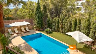 Xalet a Costa d´en Blanes. Impresionante casa de tres plantas con vista al mar en costa den