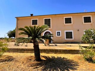 Mas à Campos. Casa de campo mallorquina cerca de la playa de es trenc