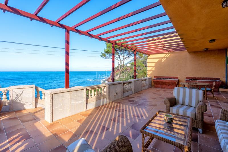 Foto f8ca313f-7edc-49b6-b5b0-698f9e101de2. Casa aparellada a Banyalbufar