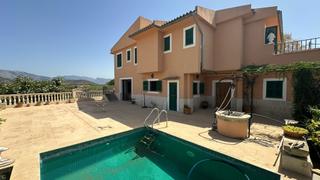 Towny house in Establiments. Encantadora casa en establiments