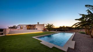Lloguer Masia a Campos. Impresionante finca de nueva construcción en campos