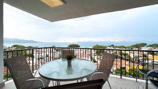 Lloguer Àtic a Port d´Alcúdia-Platja dÁlcúdia. Moderno ático triplex en alquiler cerca de la playa en alcúdia