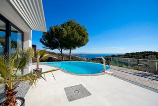 Chalet à Cas Català-Illetes. Villa extraordinaria en bendinat con un diseño contemporáneo pur