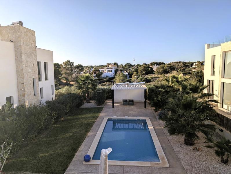 Foto f91b5f3a-c0c2-4d9f-a67b-a4826a5222e8. Chalet luminoso chalet de nueva construcción en ubicación privilegiada en cala pi en Llucmajor