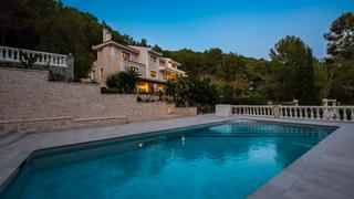 Country house in Establiments. Exclusiva finca de lujo con estilo rústico mallorquín