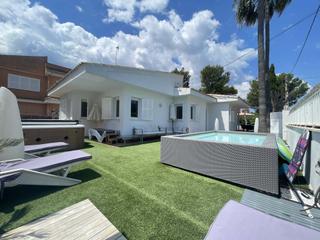 Towny house in Can Picafort. Exclusiva villa con licencia vacacional a pasos de la playa en s