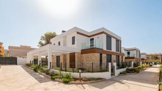 Xalet a Cala Ratjada. Apartamentos y casas de nueva construcción en una ubicación priv