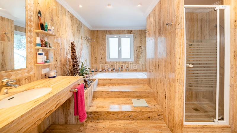 Foto 83fc59f3-e64e-487d-a7b5-5c38e09d7a38. Chalet mit pool in Cala Vinyes Calvià