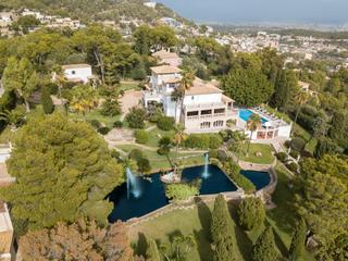 Chalet in Gènova. Increíble propiedad en gènova con vistas sobre palma y su bahía