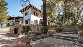 Chalet à Puigpunyent. Encantadora villa situada en un terreno privado en las colinas d