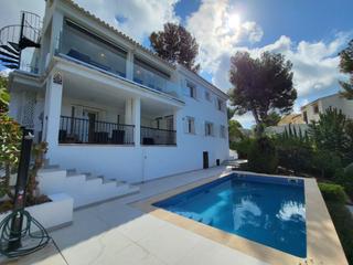 Rent Chalet in Peguera