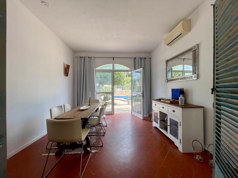 Foto ef0c7f0c-e709-4166-bd79-8cb428ad3543. Lloguer casa aparellada amb piscina a Cala Murada Manacor
