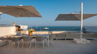Apartament a Portals Nous. Lujoso apartamento con vistas al mar en puerto portals con impre