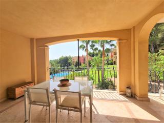 Apartament a Santa Ponça. Apartamento reformado con terraza cerca de la playa y del campo