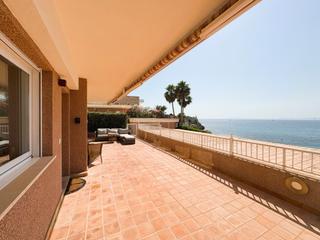 Apartament a Cala Blava-Bellavista. Estupendo apartamento en primera línea del mar cala blava