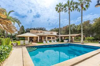 Rent Country house in Sa Pobla