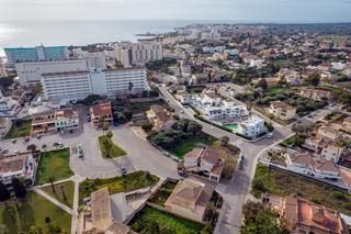 Fondo rustico in Sant Llorenç des Cardassar. Solar edificable junto a la playa de sa coma  manacor
