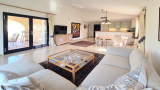 Doppelhaus in Costa de la Calma. Villa mediterránea con apartamento de invitados en zona tranquil