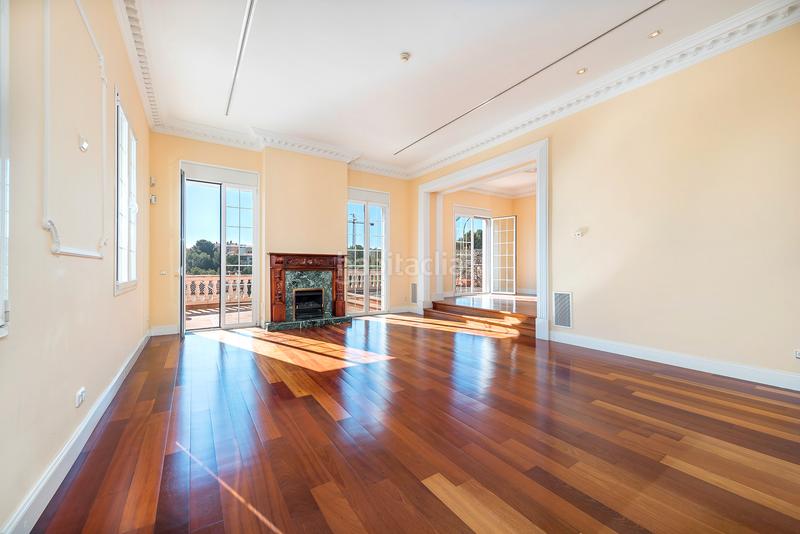 Foto 413e583f-5518-4939-aaef-3623a7a2197e. Alquiler chalet villa de estilo neoclásico con vistas al mar en bendinat en Calvià