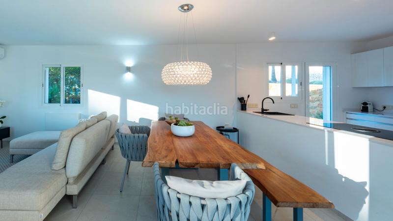 Foto 695d7f31-de22-4aa4-b8a7-9a65fd40eb67. Chalet elegante villa en paguera con vistas al mar en Calvià