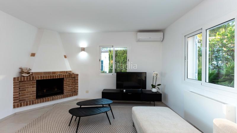 Foto 77f8065c-e7a4-48d9-a652-63aa6af0db5a. Chalet elegante villa en paguera con vistas al mar en Calvià