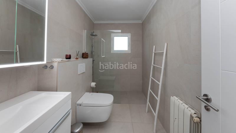 Foto d87c8602-3423-4fb6-b4e5-9499d1991486. Chalet elegante villa en paguera con vistas al mar en Calvià