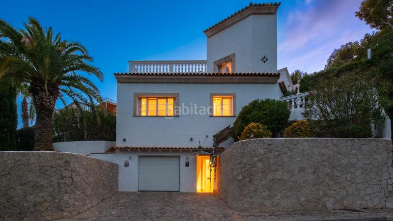 Foto 9fea770c-a698-4339-ac0b-77a4d7b51f21. Chalet villa con impresionantes vistas panorámicas, piscina privada y apartamento de invitados independiente en costa den blanes en Calvià