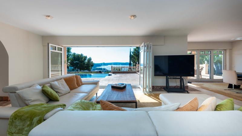 Foto 24a0bd4d-f38c-4d4c-921b-ade77e1968d7. Chalet con piscina in Peguera Calvià